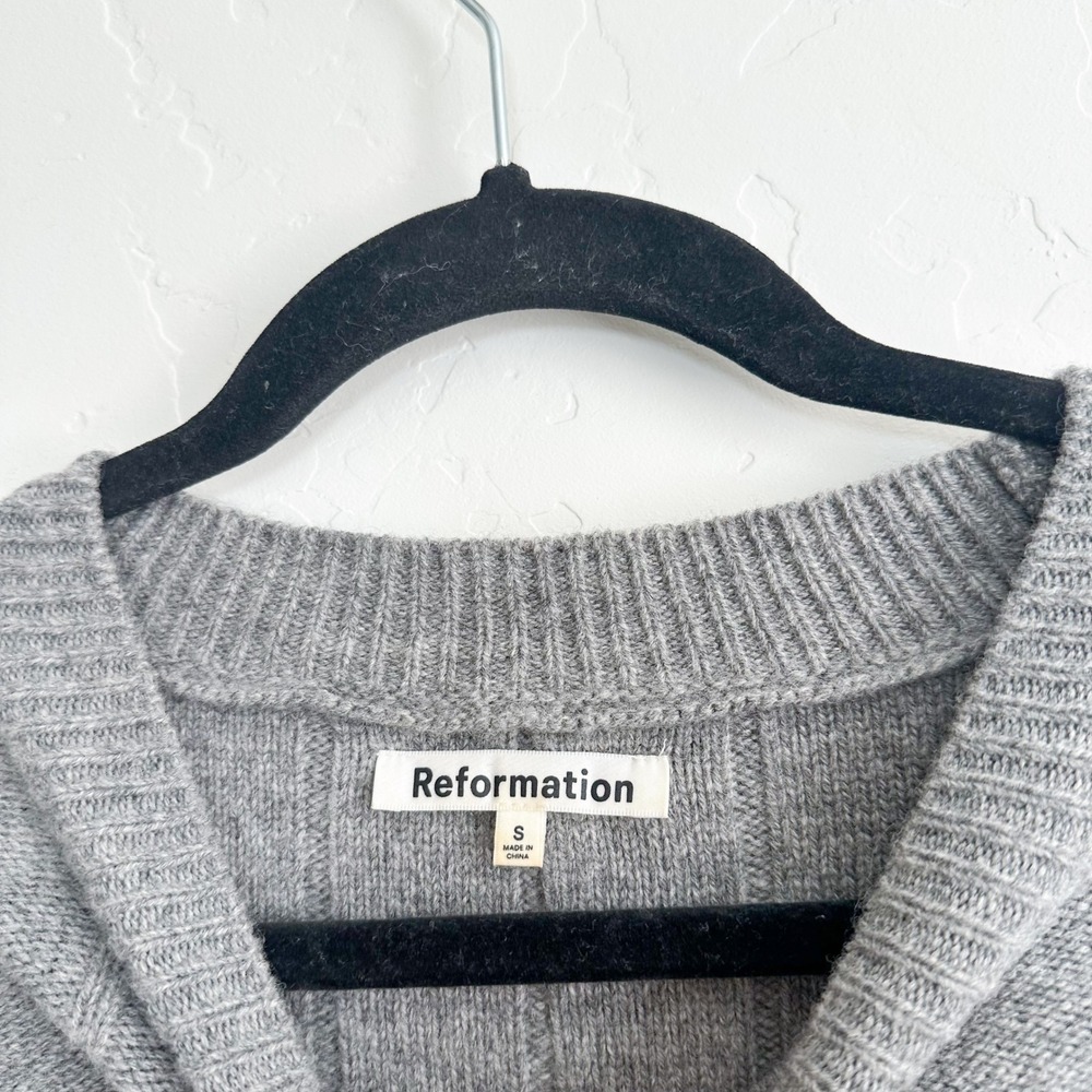 Reformation | Harriet 100% Regenerative Wool Knit Sweater Mini Dress in Gray - Picture 4 of 5